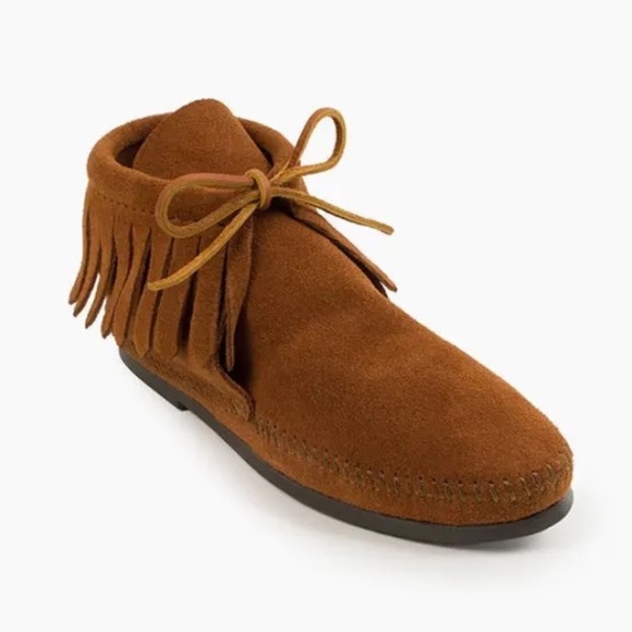 Minnetonka Women's Classic Fringe Hardsole Boot SIZE 7 - Picture 1 of 4